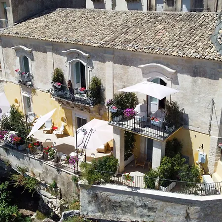 Terra Del Sole Ibla - Panoramic B&B-3